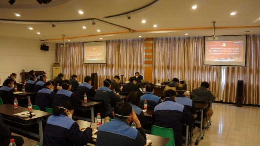 重庆水务环境集团党委副书记、总经理曲斌到新利体育环境开展党的二十大精神宣讲